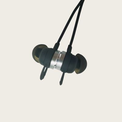 Nawiasowe aparaty słuchowe OTC IOS wodoodporne Bluetooth Naładowane aparaty słuchowe